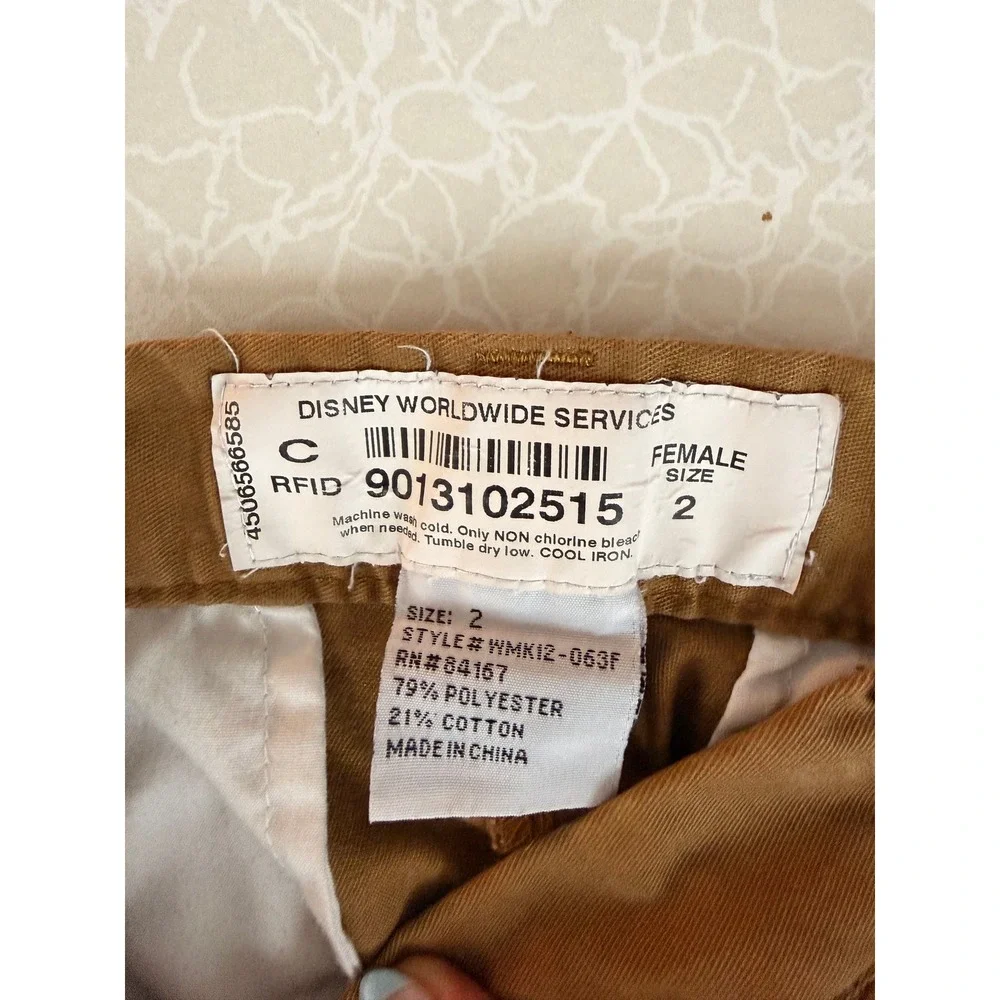 Disney Worldwide Services Womens Cargo Shorts Size 2 Brown WMK12-063F Utility